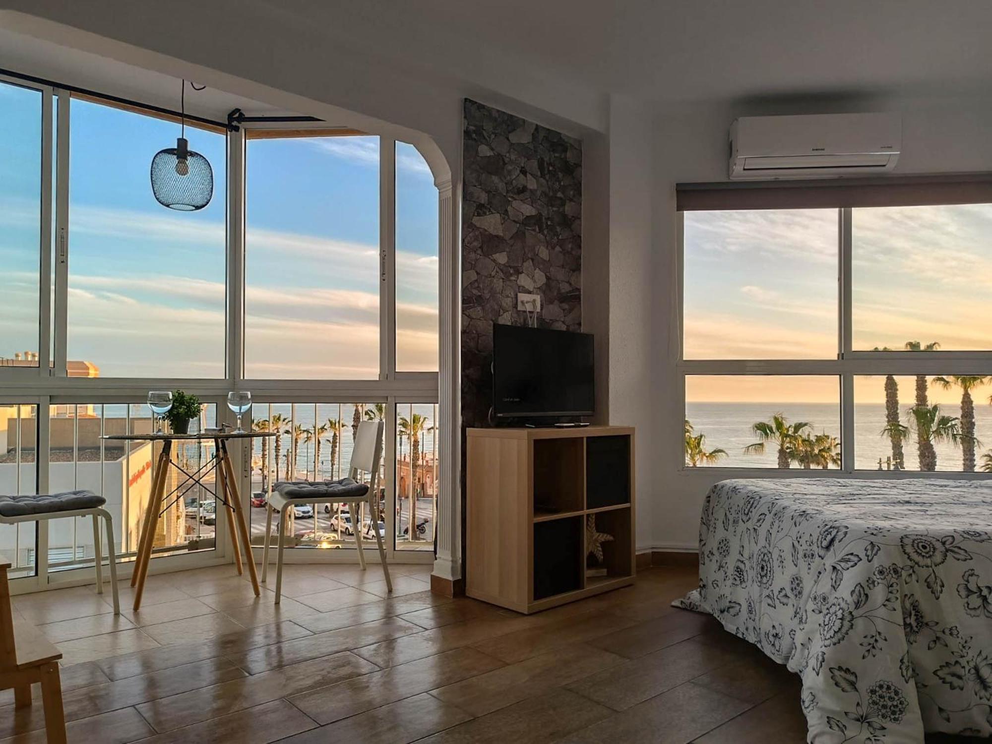 דירות Ruselo 308. Loft En Paseo Maritimo De Torrox Costa מראה חיצוני תמונה